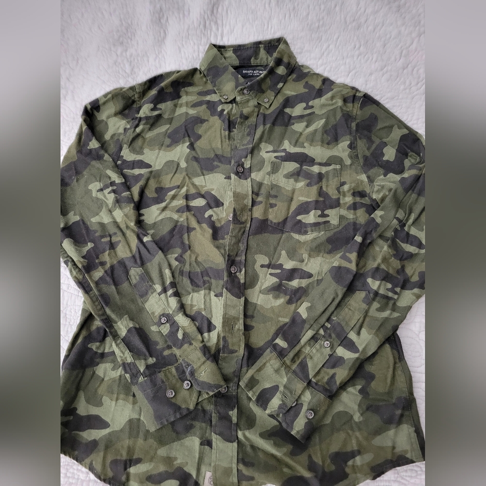 Banana Republic Camo Luxe Flannel - S